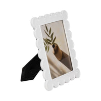 Polyresin Scallop Frame - 5x7 in.