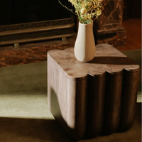 Dova Table