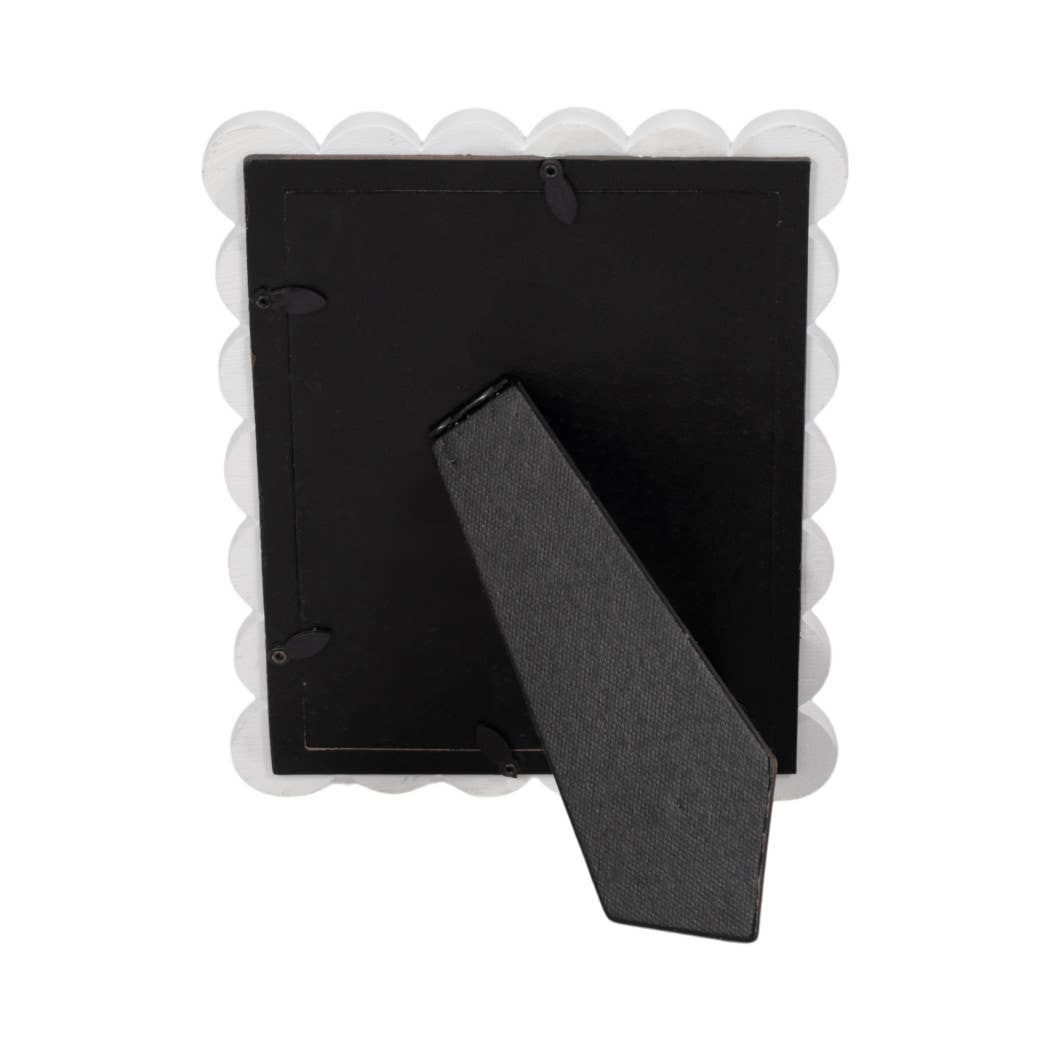 Polyresin Scallop Frame - 5x7 in.