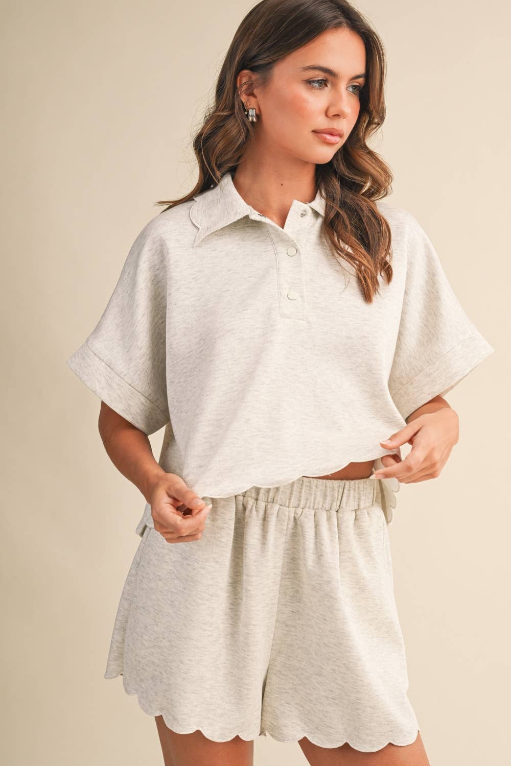 Scallop Edge Collar Set