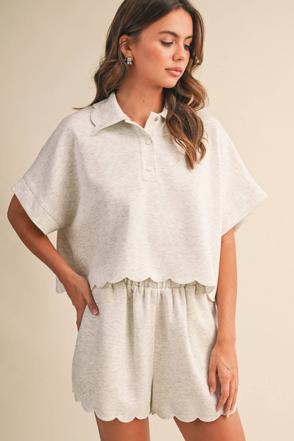 Scallop Edge Collar Set