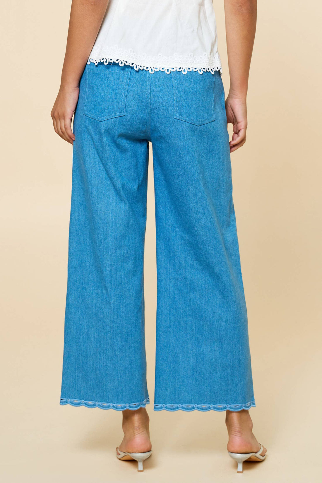 Embroidered Scallop Pants