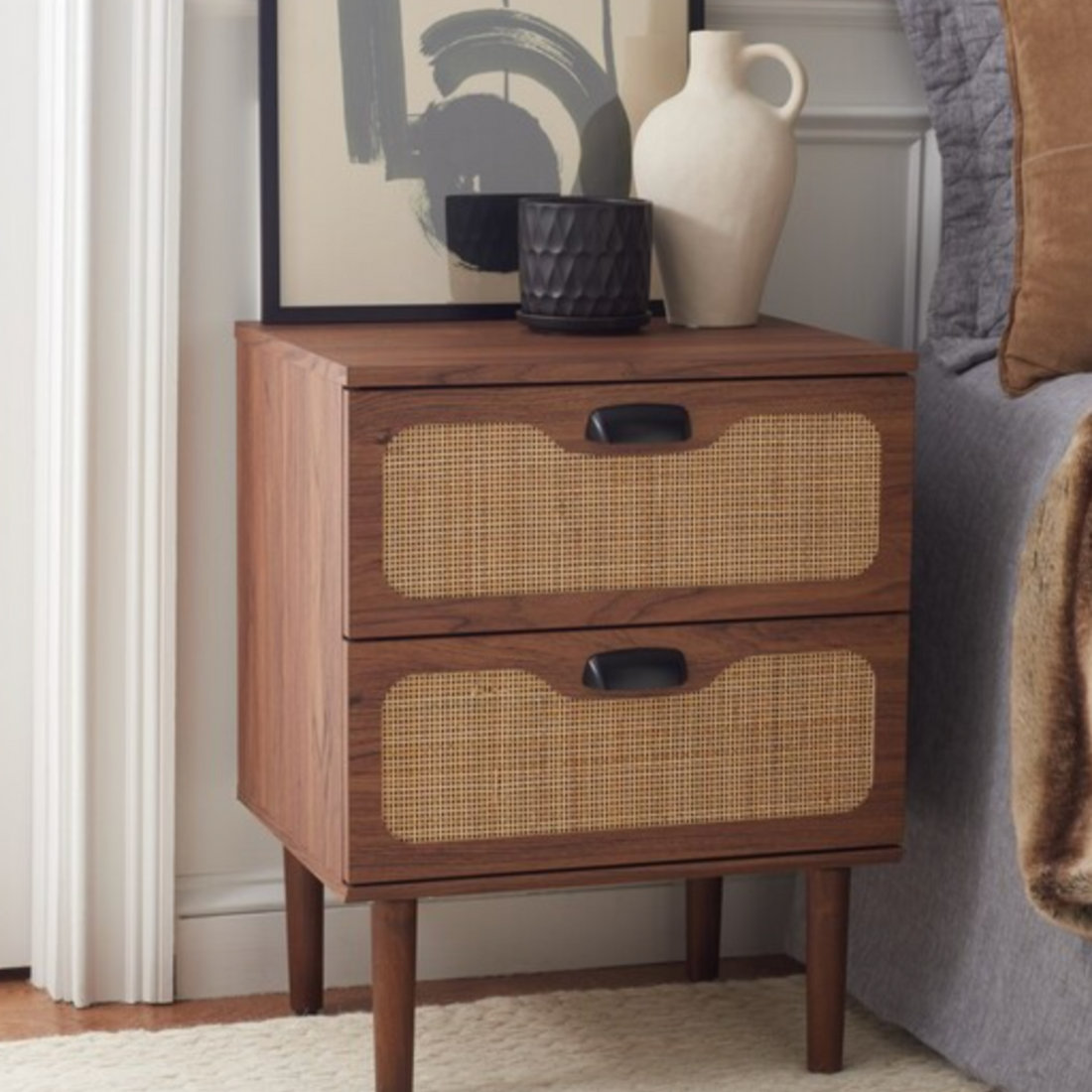 Lia Nightstand