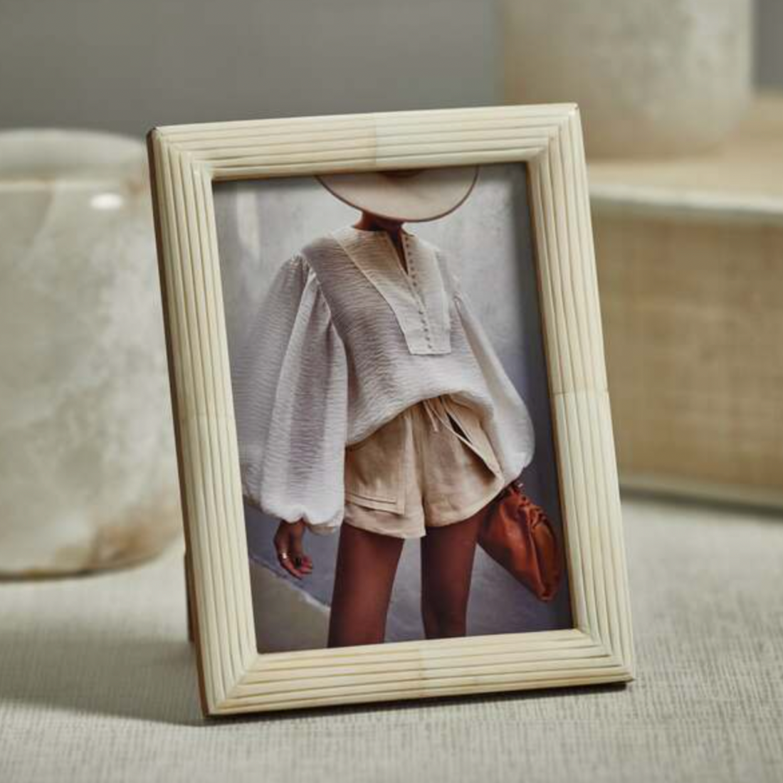 Paloma Etched Frame